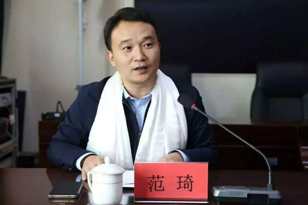 范琦(泰州市現代農業發展集團有限公司黨委書記、董事長) 范琦(泰州市現代農業發展集團有限公司黨委書記、董事長)
