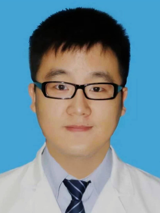 於鵬(新疆維吾爾自治區中醫醫院普外一科副主任醫師) 於鵬(新疆維吾爾自治區中醫醫院普外一科副主任醫師)