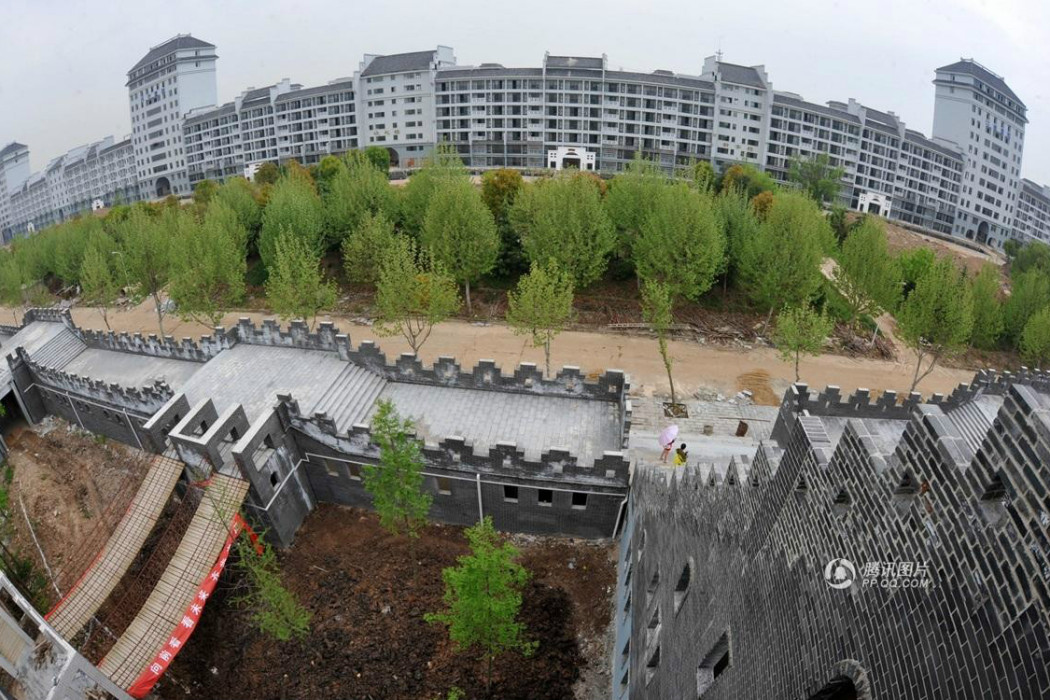 校內長城 校內長城