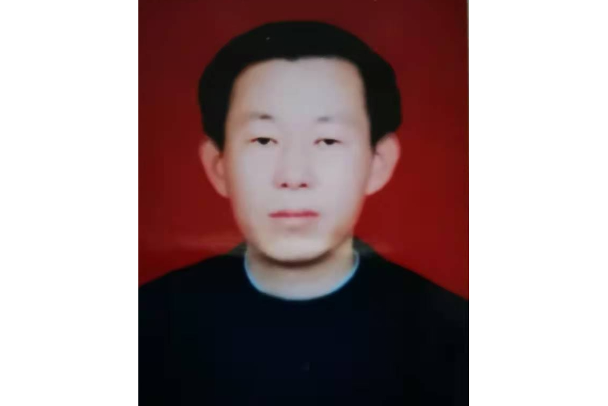 馮曉峰(延安大學政法與公共管理學院教授)