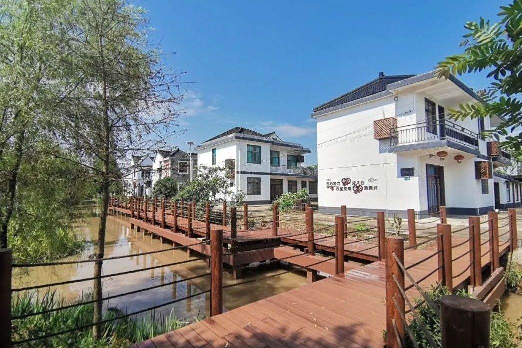 虹橋村(上海市崇明區建設鎮下轄行政村) 虹橋村(上海市崇明區建設鎮下轄行政村)