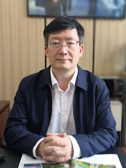 李勝(中共二十大代表,貴州省工商業聯合會副主席,貴州東方世紀科技股份有限公司黨支部書記、董事長兼總經理) 李勝(中共二十大代表,貴州省工商業聯合會副主席,貴州東方世紀科技股份有限公司黨支部書記、董事長兼總經理)