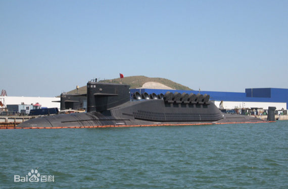 晉級核潛艇