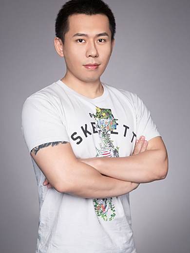 林辰(北京交通台《新聞晚知道》節目主持人) 林辰(北京交通台《新聞晚知道》節目主持人)