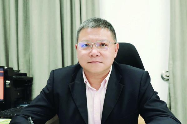 劉凡(國家統計局海南調查總隊黨組書記、總隊長(正廳長級)) 劉凡(國家統計局海南調查總隊黨組書記、總隊長(正廳長級))