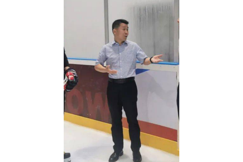 吳志鋒(武漢體育中心發展有限公司總經理) 吳志鋒(武漢體育中心發展有限公司總經理)