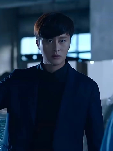 李文杰(警匪劇《黯夜守護者》中的角色) 李文杰(警匪劇《黯夜守護者》中的角色)