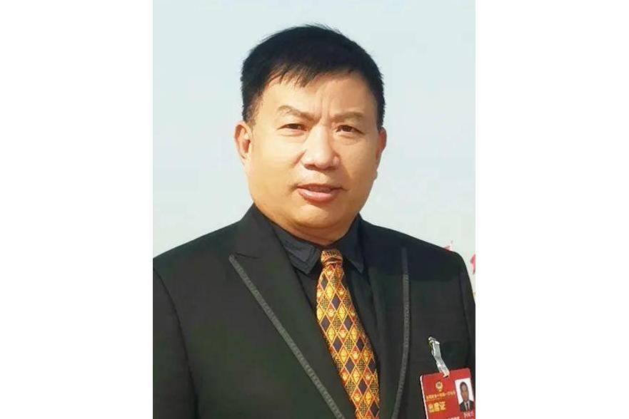 李國興(第十四屆全國政協委員、美亞娛樂資訊董事會主席) 李國興(第十四屆全國政協委員、美亞娛樂資訊董事會主席)