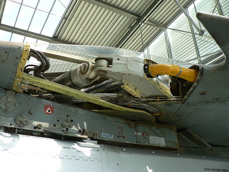 米格-23的變後掠翼機構