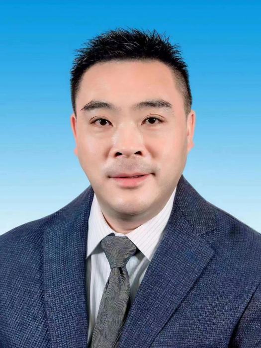 李先飛(西藏自治區拉薩市經濟技術開發區黨工委委員、管委會副主任) 李先飛(西藏自治區拉薩市經濟技術開發區黨工委委員、管委會副主任)