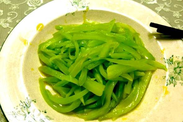 椒油萵筍 椒油萵筍