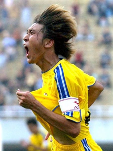 孫峰(1978年生足球運動員) 孫峰(1978年生足球運動員)