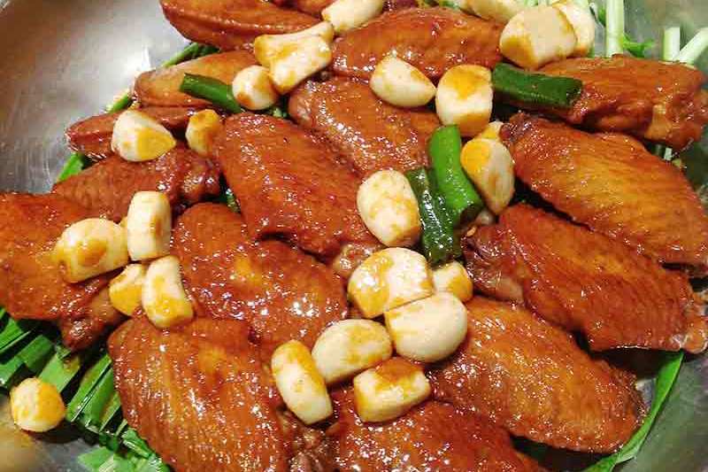 煲燒鳳翅 煲燒鳳翅