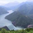 峽里湖