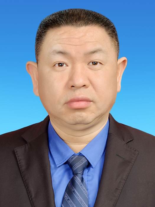 黃志華(湖北省宜都市市場監督管理局黨組書記、局長、一級主任科員) 黃志華(湖北省宜都市市場監督管理局黨組書記、局長、一級主任科員)