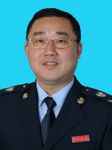 李軍(國家稅務總局黃山市徽州區稅務局黨委委員、副局長、三級主辦)