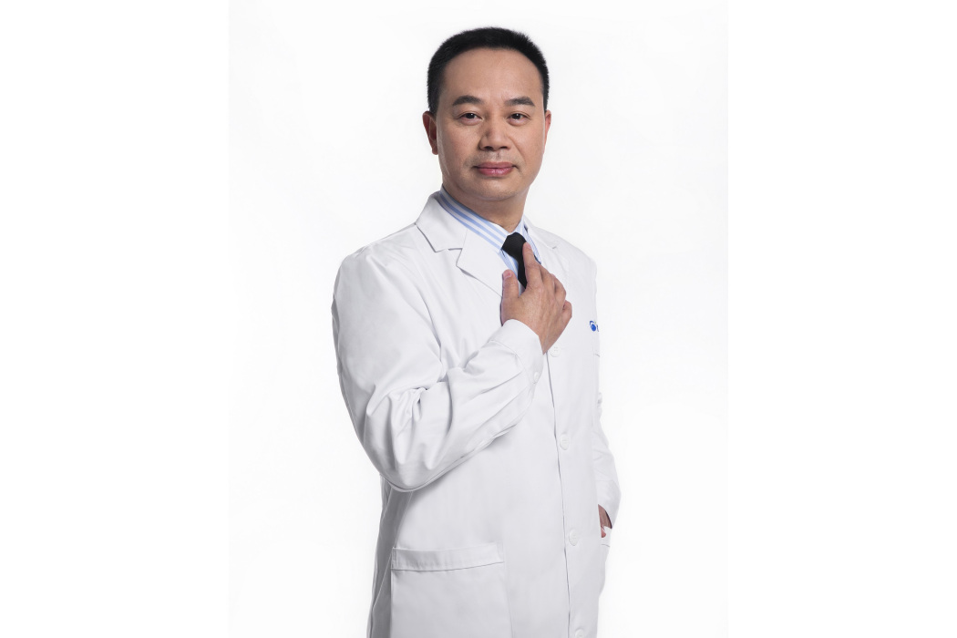 汪輝(星輝眼科院長) 汪輝(星輝眼科院長)