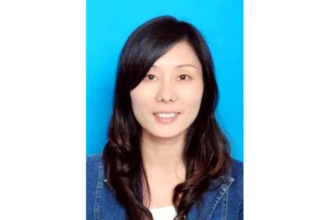 劉霞(鄭州大學商學院教授) 劉霞(鄭州大學商學院教授)