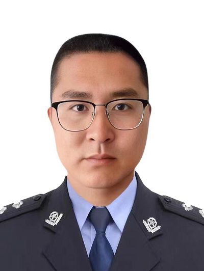 劉睿(黑龍江省大慶市公安局交通警察支隊讓胡路交警大隊原六級輔警) 劉睿(黑龍江省大慶市公安局交通警察支隊讓胡路交警大隊原六級輔警)