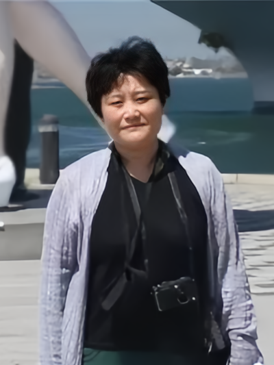 高群(中國美術家協會會員、臨沂藝術學校教授) 高群(中國美術家協會會員、臨沂藝術學校教授)