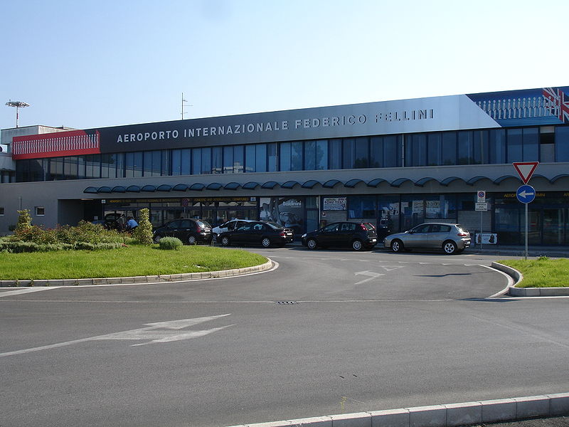 里米尼機場