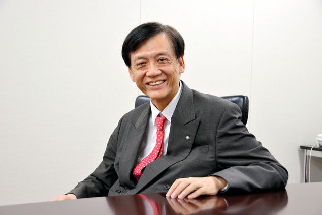 關志雄(野村資本市場研究所首席研究員) 關志雄(野村資本市場研究所首席研究員)