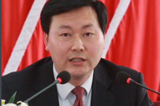 穆嶸坤 穆嶸坤