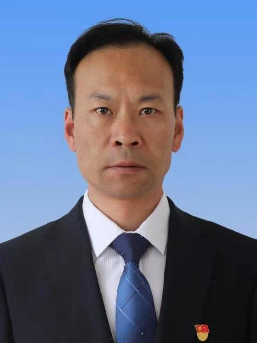 李文林(青海省海南州共和縣委副書記、縣人民政府縣長) 李文林(青海省海南州共和縣委副書記、縣人民政府縣長)