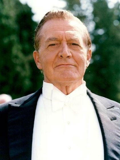 Donald Hewlett Donald Hewlett