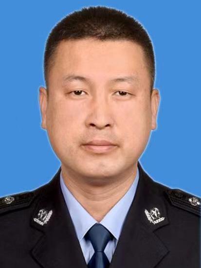 馬小軍(甘肅省天水市交警支隊政委) 馬小軍(甘肅省天水市交警支隊政委)