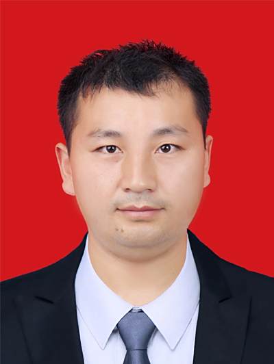 陳永輝(貴州省大方縣工業和信息化局副科級幹部) 陳永輝(貴州省大方縣工業和信息化局副科級幹部)