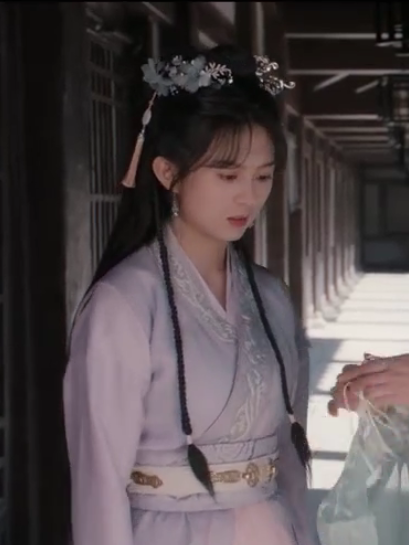 冷霜玲(古裝愛情劇《獨女君未見》中的角色)