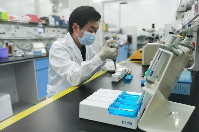 劉龍奇(杭州華大生命科學研究院執行院長)