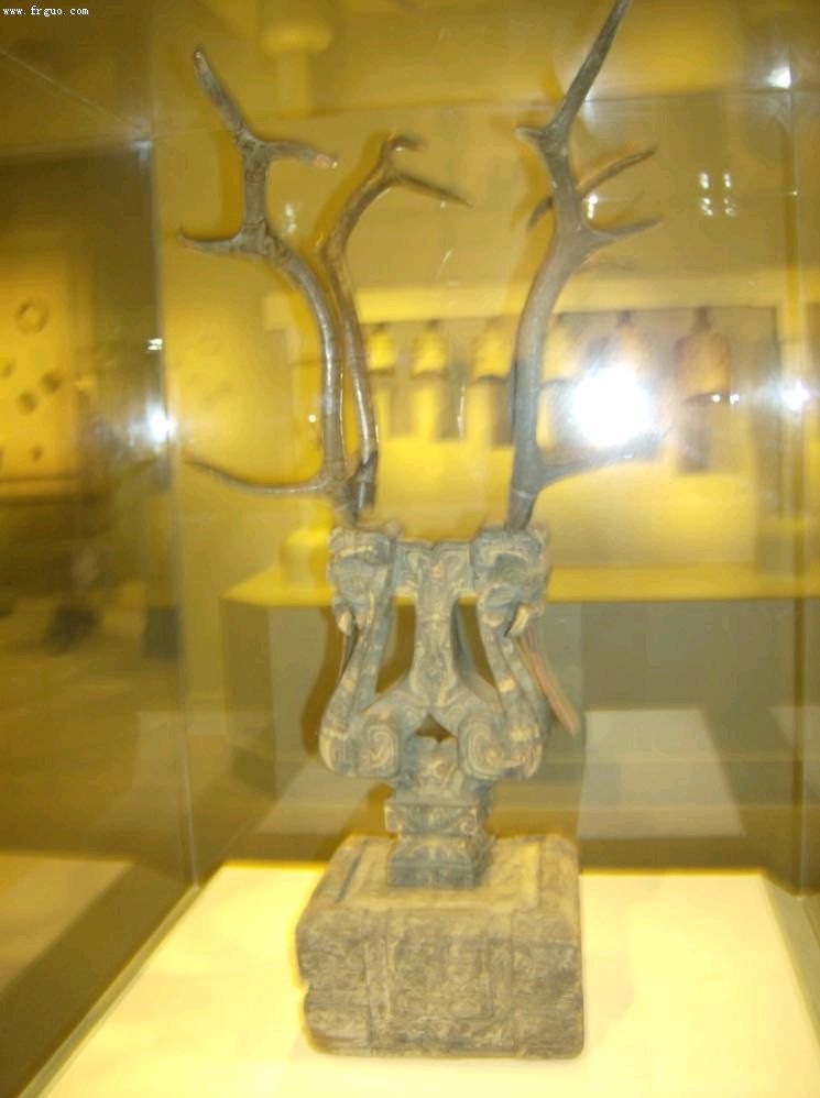 前4世紀東周，陵墓守衛神