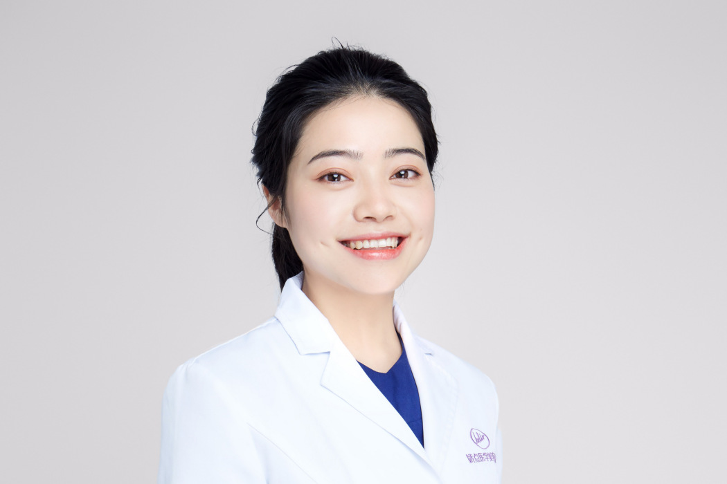 張嬌(嬌點醫學美容醫院執業醫生) 張嬌(嬌點醫學美容醫院執業醫生)