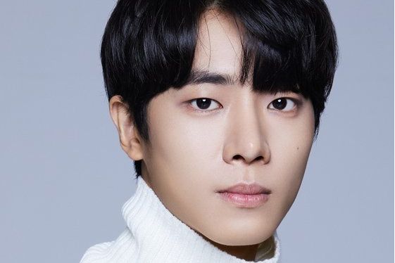 秋英宇 秋英宇