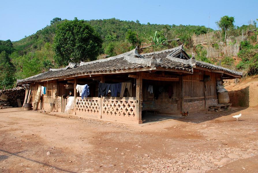 南貢山村 南貢山村