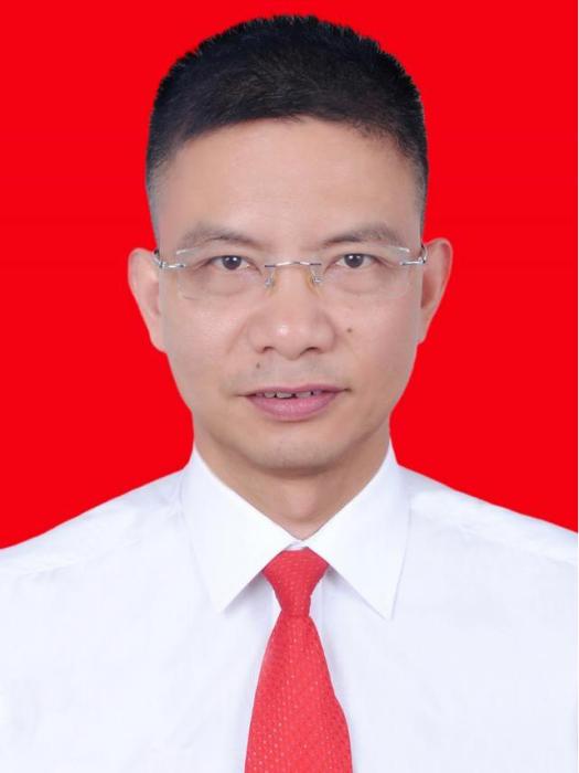 蔣金明(泰和高新區管委會主任、縣委辦公室主任) 蔣金明(泰和高新區管委會主任、縣委辦公室主任)