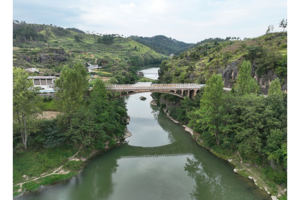 董朗大橋