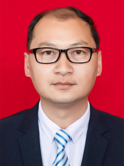 周平(四川省涼山彝族自治州會理市委常委、市委國資工委書記、市政府黨組成員、副市長) 周平(四川省涼山彝族自治州會理市委常委、市委國資工委書記、市政府黨組成員、副市長)