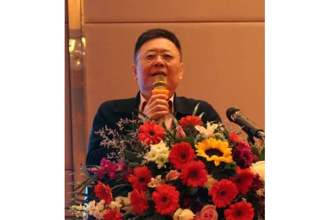 張海明(海利生物董事長,董事) 張海明(海利生物董事長,董事)