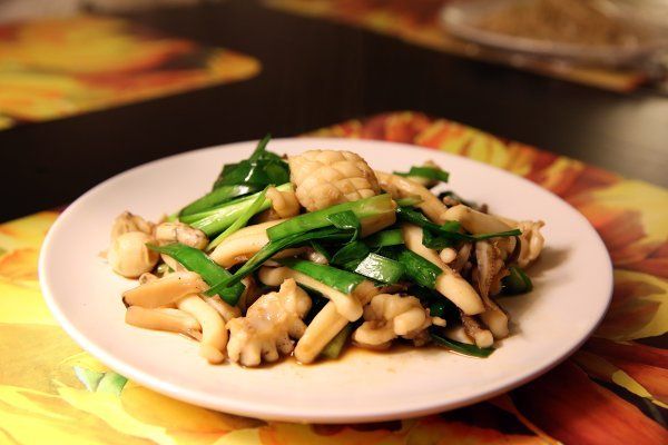 韭菜炒鮮魷 韭菜炒鮮魷