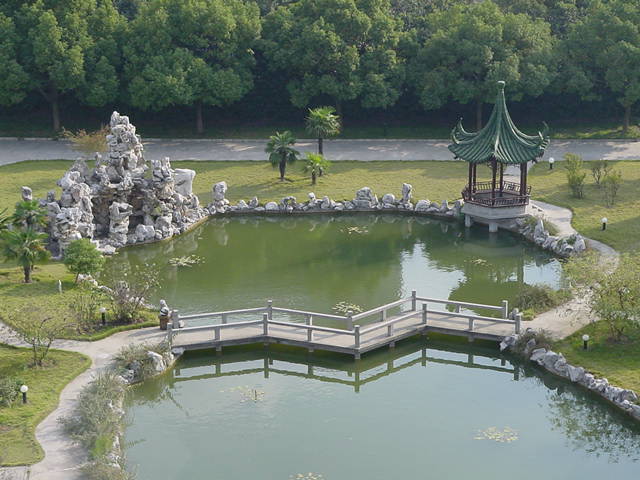 愛蓮湖