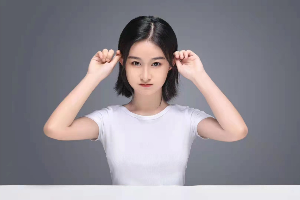 張欣蕊(中國內地女演員) 張欣蕊(中國內地女演員)