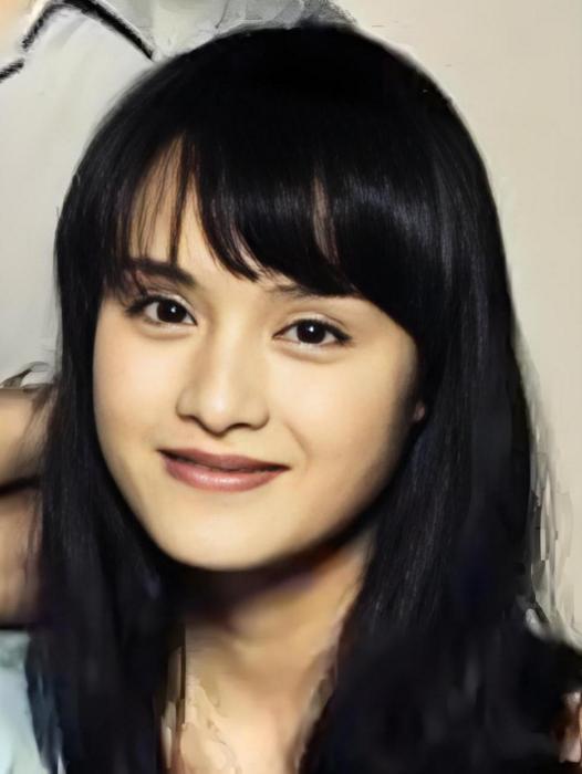 殷瑞瑩 殷瑞瑩