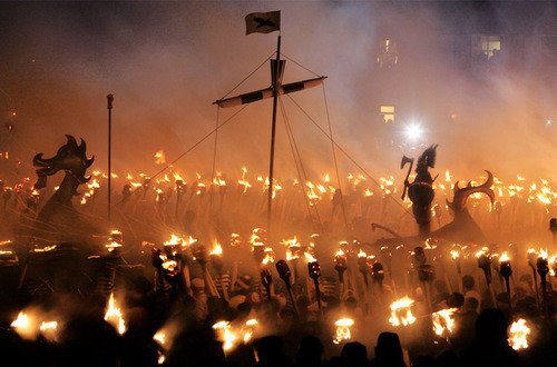 設德蘭群島人慶祝斯堪的納維亞海盜節