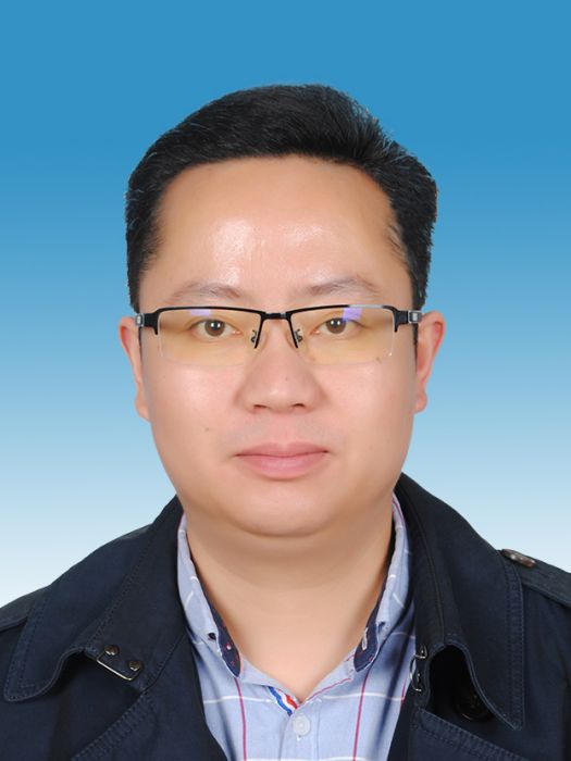 潘峰(四川省成都市新都區經濟和信息化局黨組書記) 潘峰(四川省成都市新都區經濟和信息化局黨組書記)