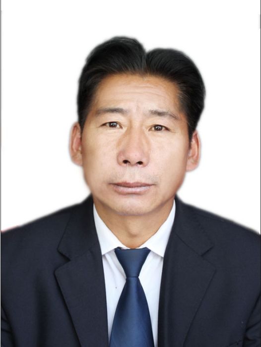 瓊瓊(日喀則市水利局黨組副書記,三級調研員) 瓊瓊(日喀則市水利局黨組副書記,三級調研員)