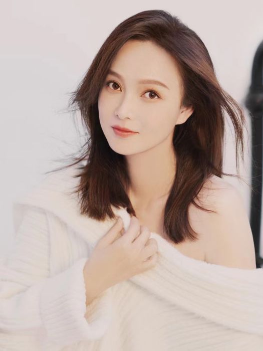 尹珊珊(製片人、演員) 尹珊珊(製片人、演員)