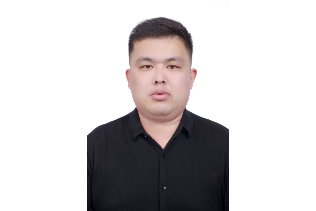 李歡(唐山翰鐘集團董事長、唐山鐘翰法律諮詢服務有限公司總經理) 李歡(唐山翰鐘集團董事長、唐山鐘翰法律諮詢服務有限公司總經理)